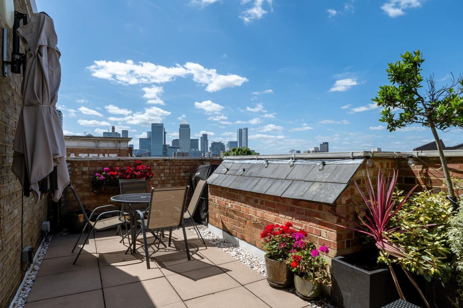 Guestready-trendy Penthouse With Terrace In Apartamento Londres