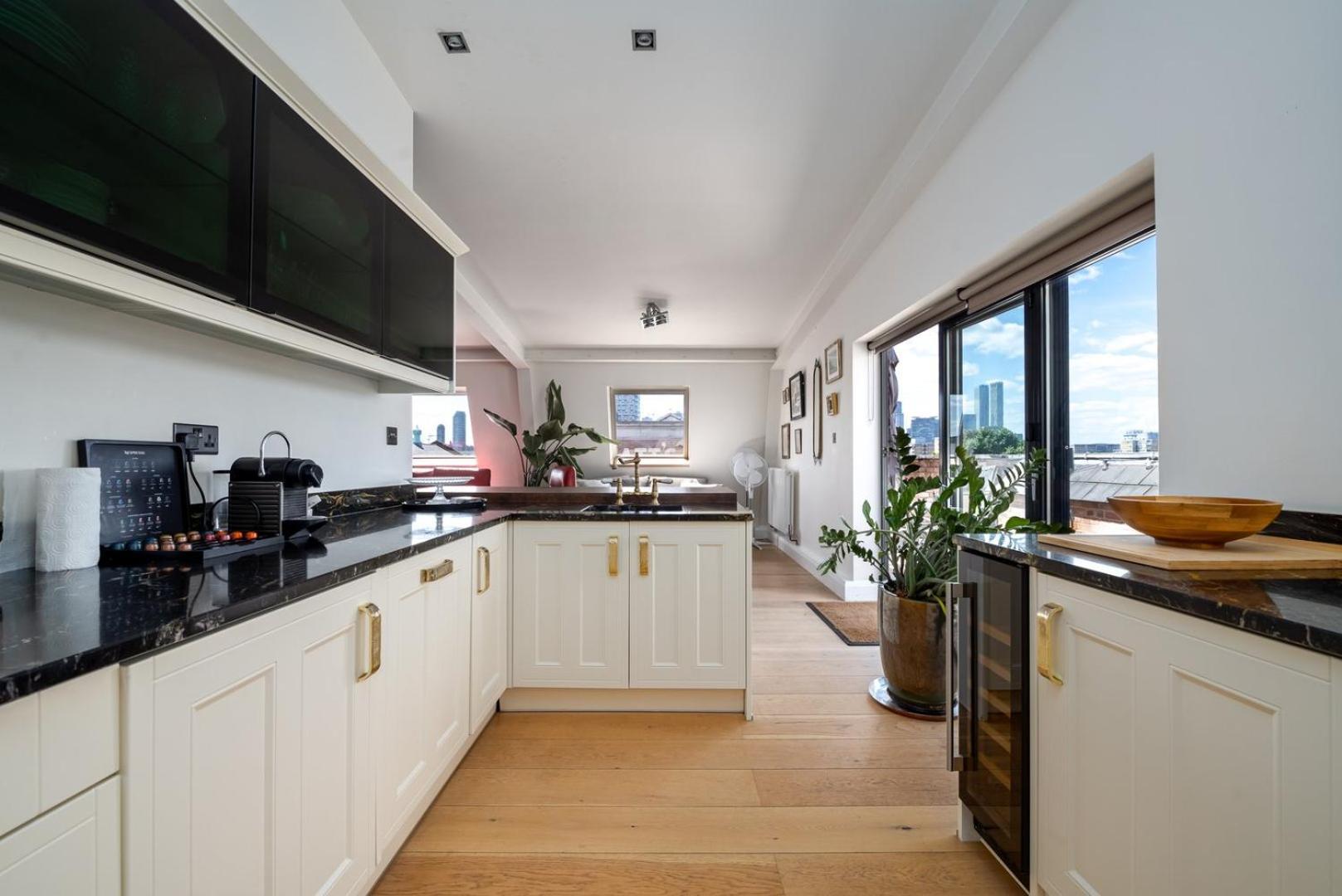 Guestready-trendy Penthouse With Terrace In Apartamento Londres
