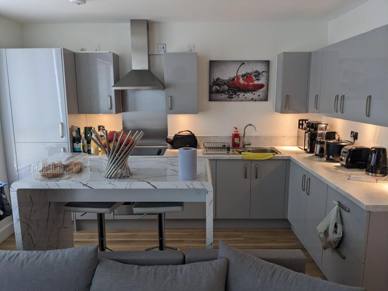 Raintree Village Apartment London