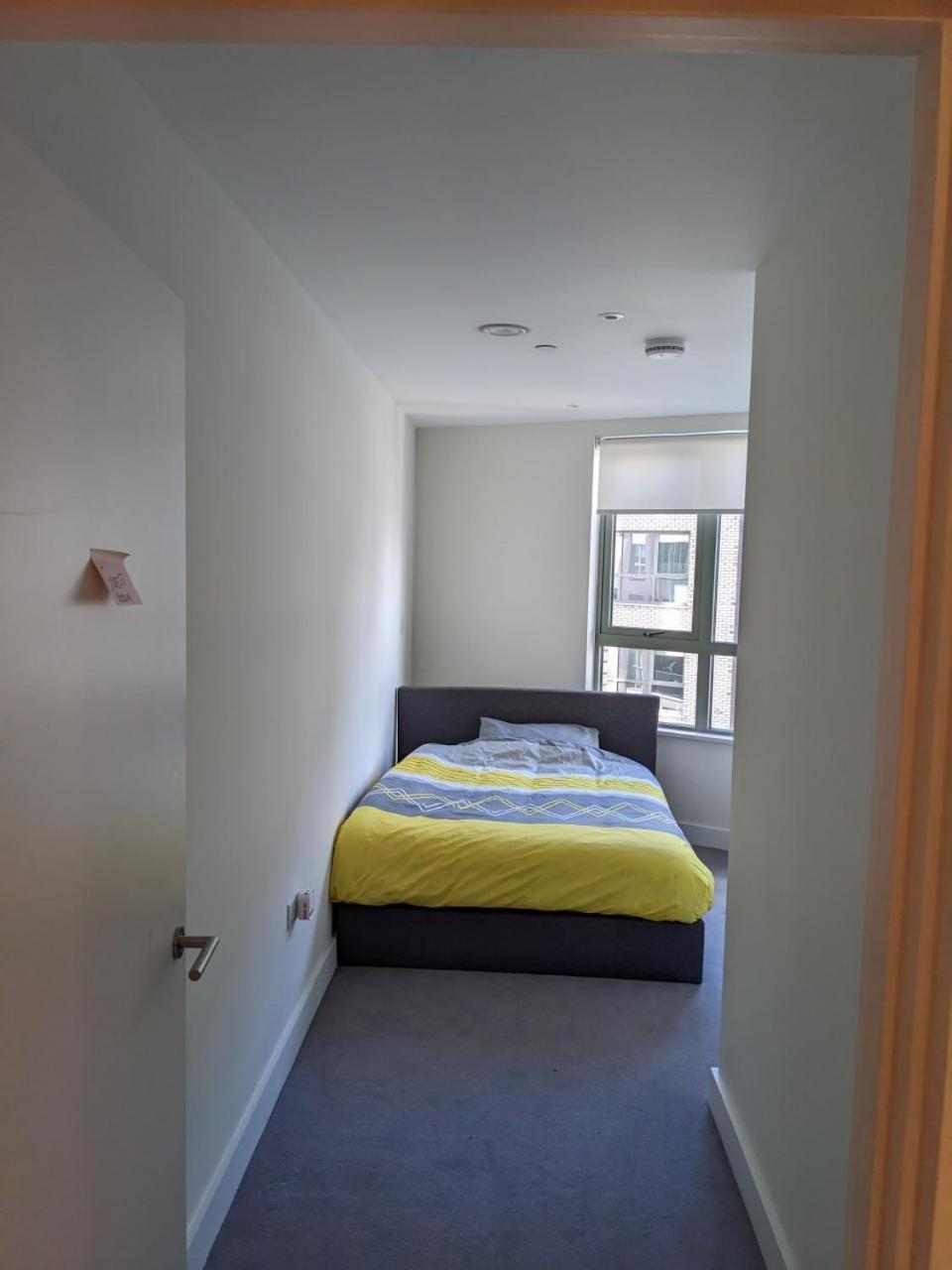 Apartment Raintree Village *