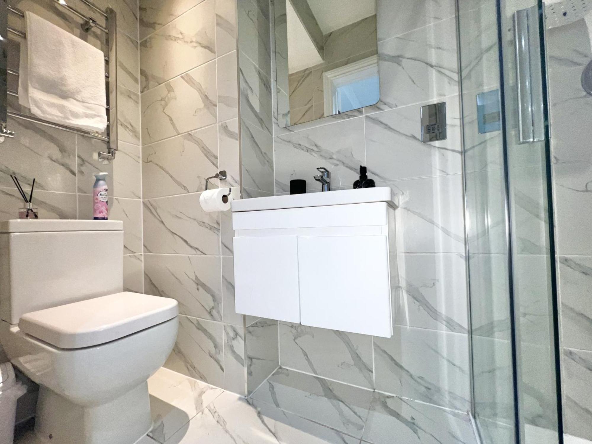 Casa de Férias Charming 3-bed Flat In Shepherds Bush - Sleeps 9 Londres