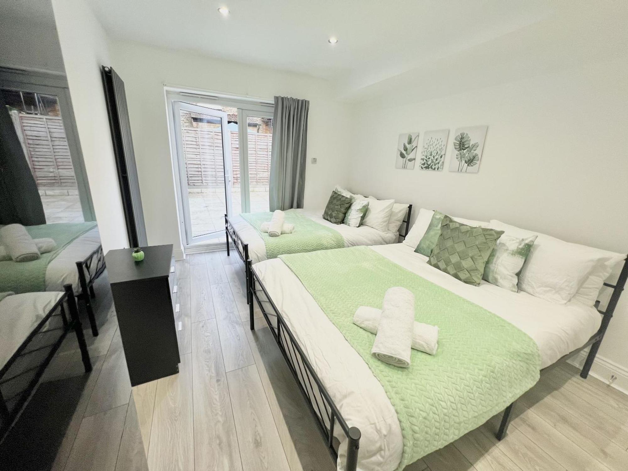 Charming 3-bed Flat In Shepherds Bush - Sleeps 9 Londres