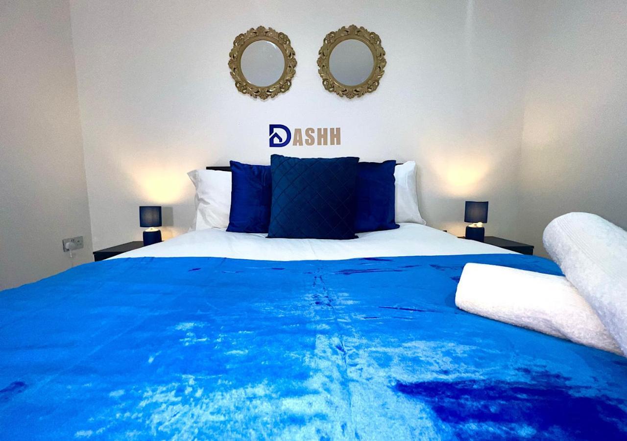 Сasa de vacaciones Charming 3-bed Flat In Shepherds Bush - Sleeps 9 *