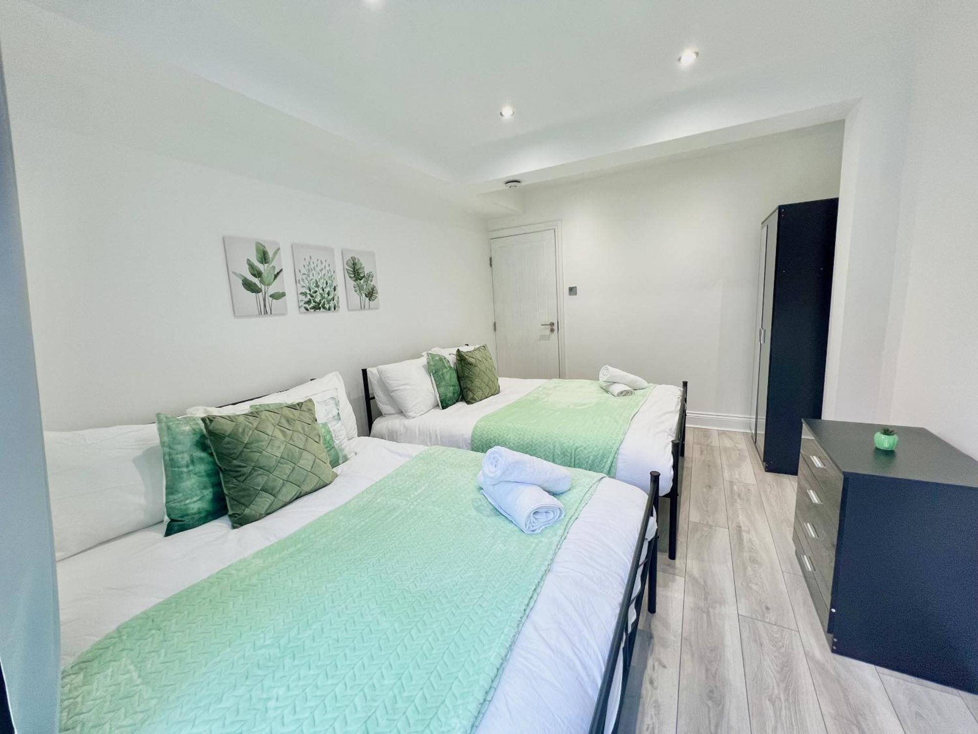 Charming 3-bed Flat In Shepherds Bush - Sleeps 9 Casa de Férias