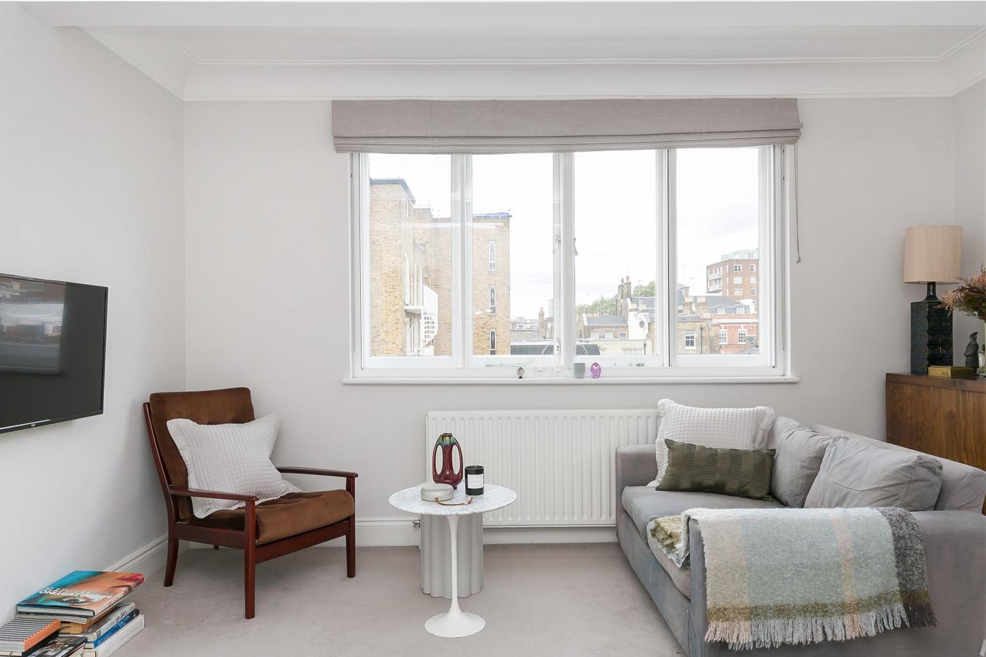 Beautiful Centrally Located Large Studio Londres