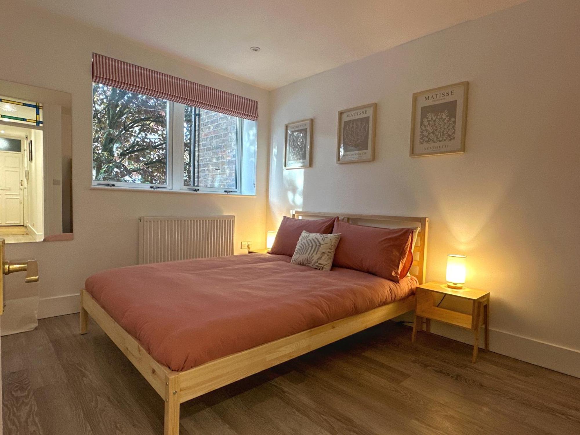 Battersea Park View Flat *