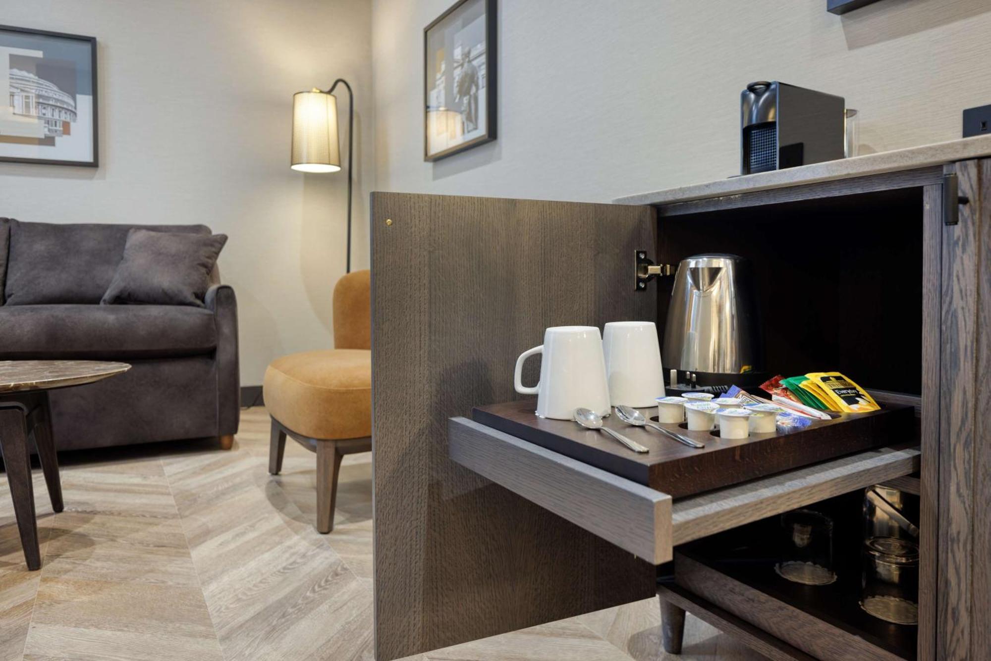 Hotel Doubletree By Hilton Victoria Londen