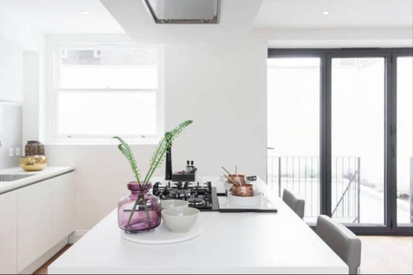 Large Three Bed Duplex Camden Londres
