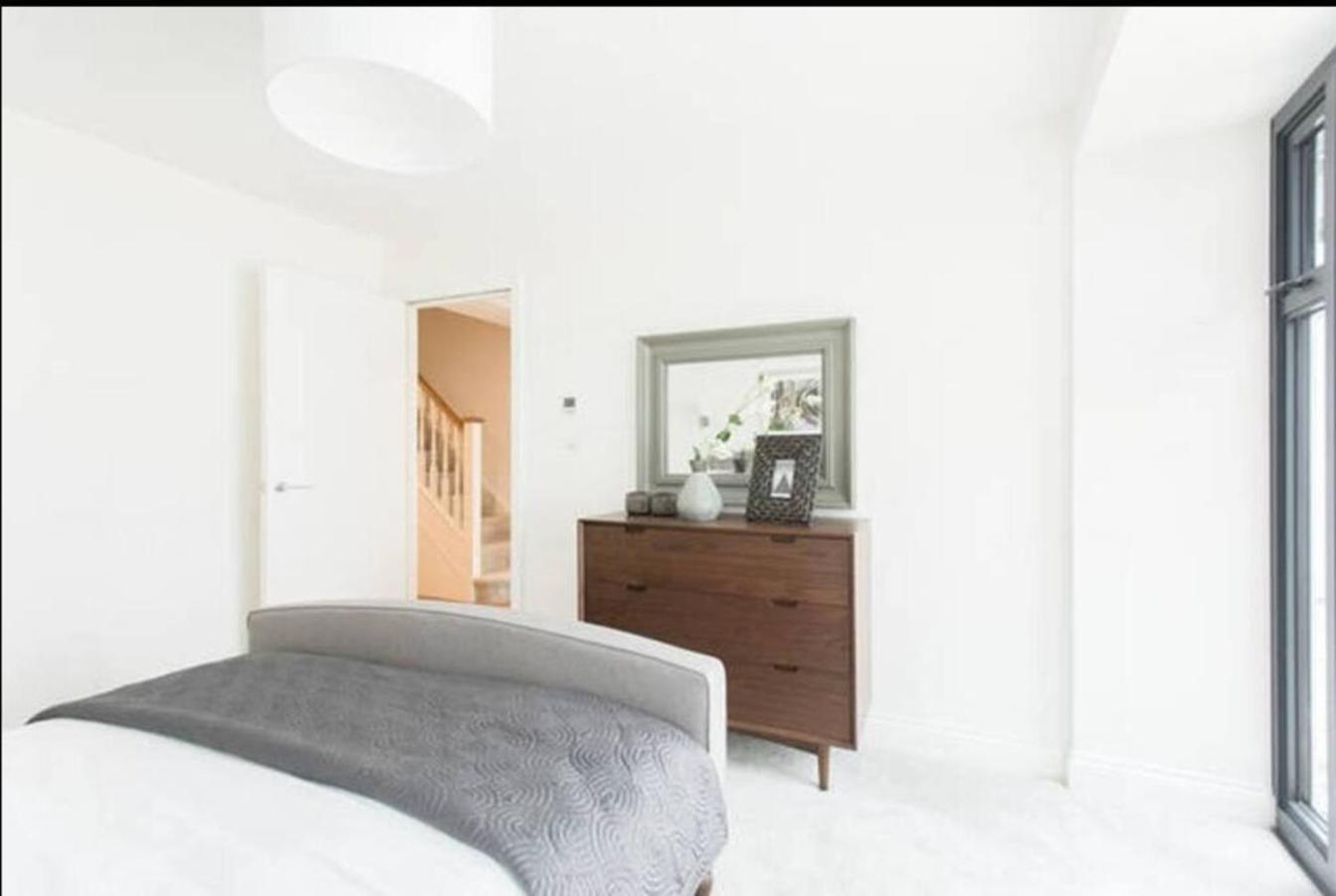 Large Three Bed Duplex Camden Сasa de vacaciones Londres