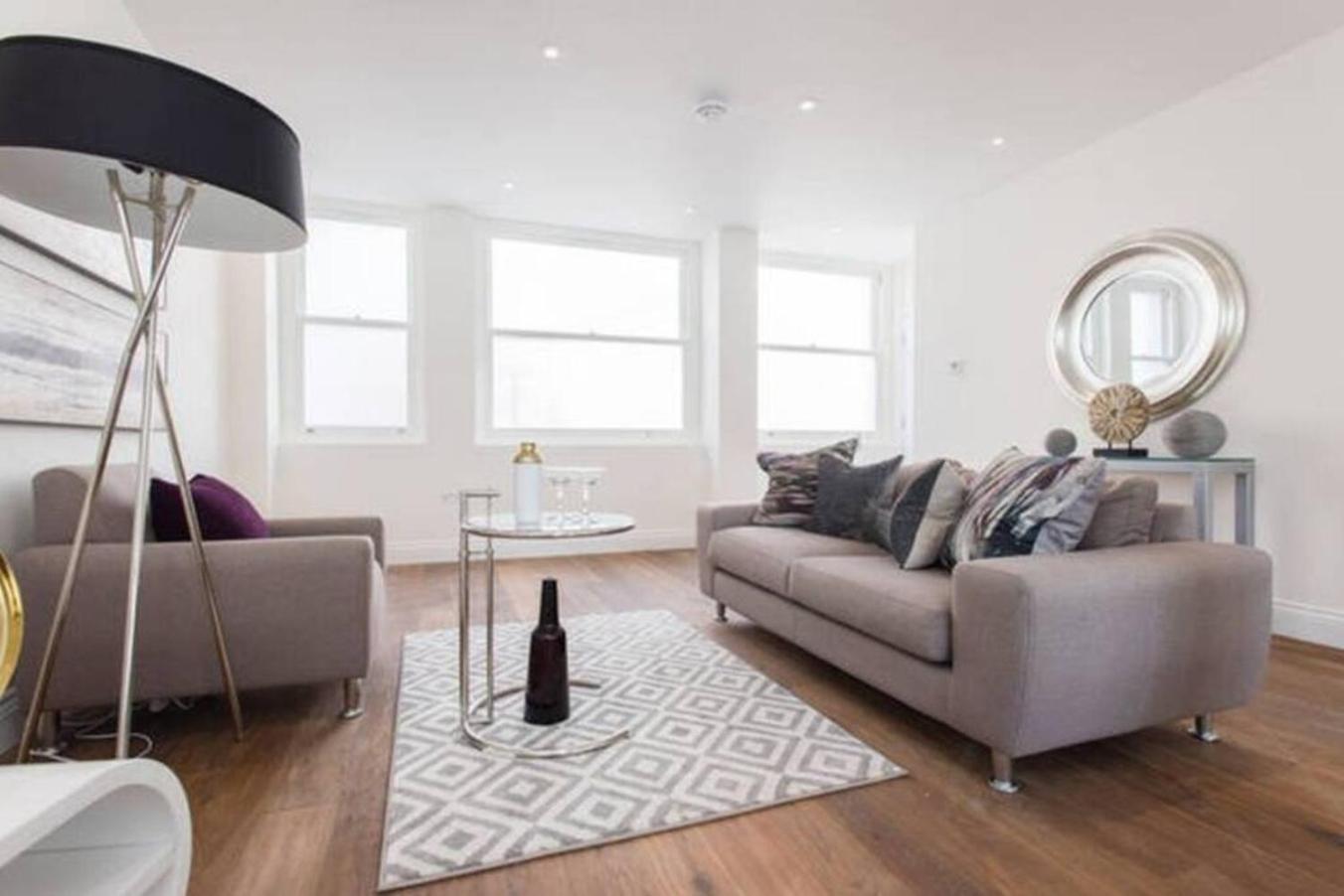 Large Three Bed Duplex Camden Londres