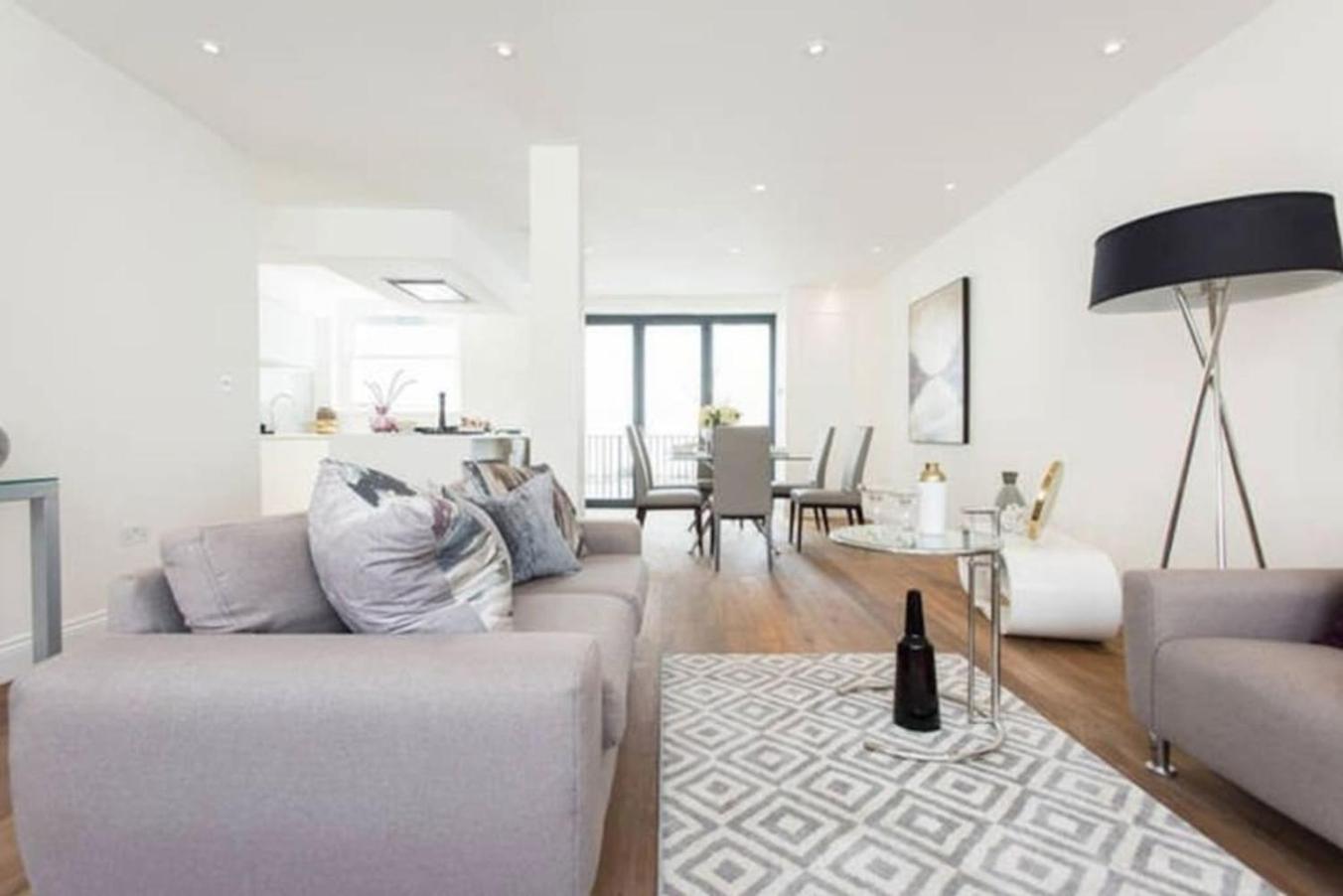 Сasa de vacaciones Large Three Bed Duplex Camden