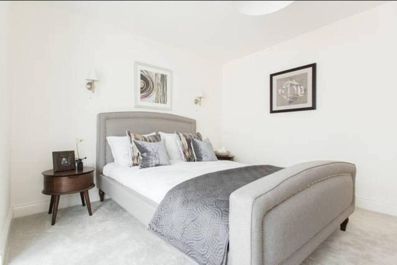 Large Three Bed Duplex Camden Londres