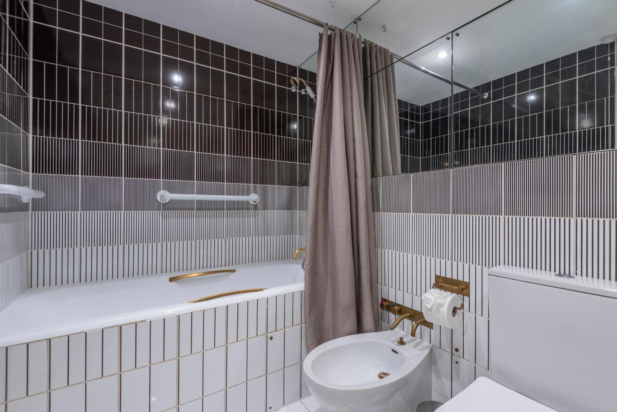 Mayfair Piccadilly - The Choice
