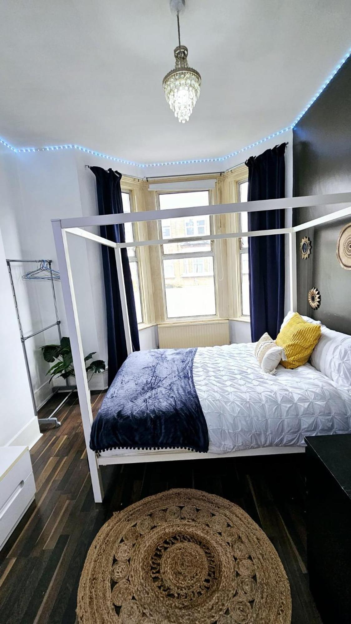 Stylish 2 Bed Near Notting Hill Appartement Londen