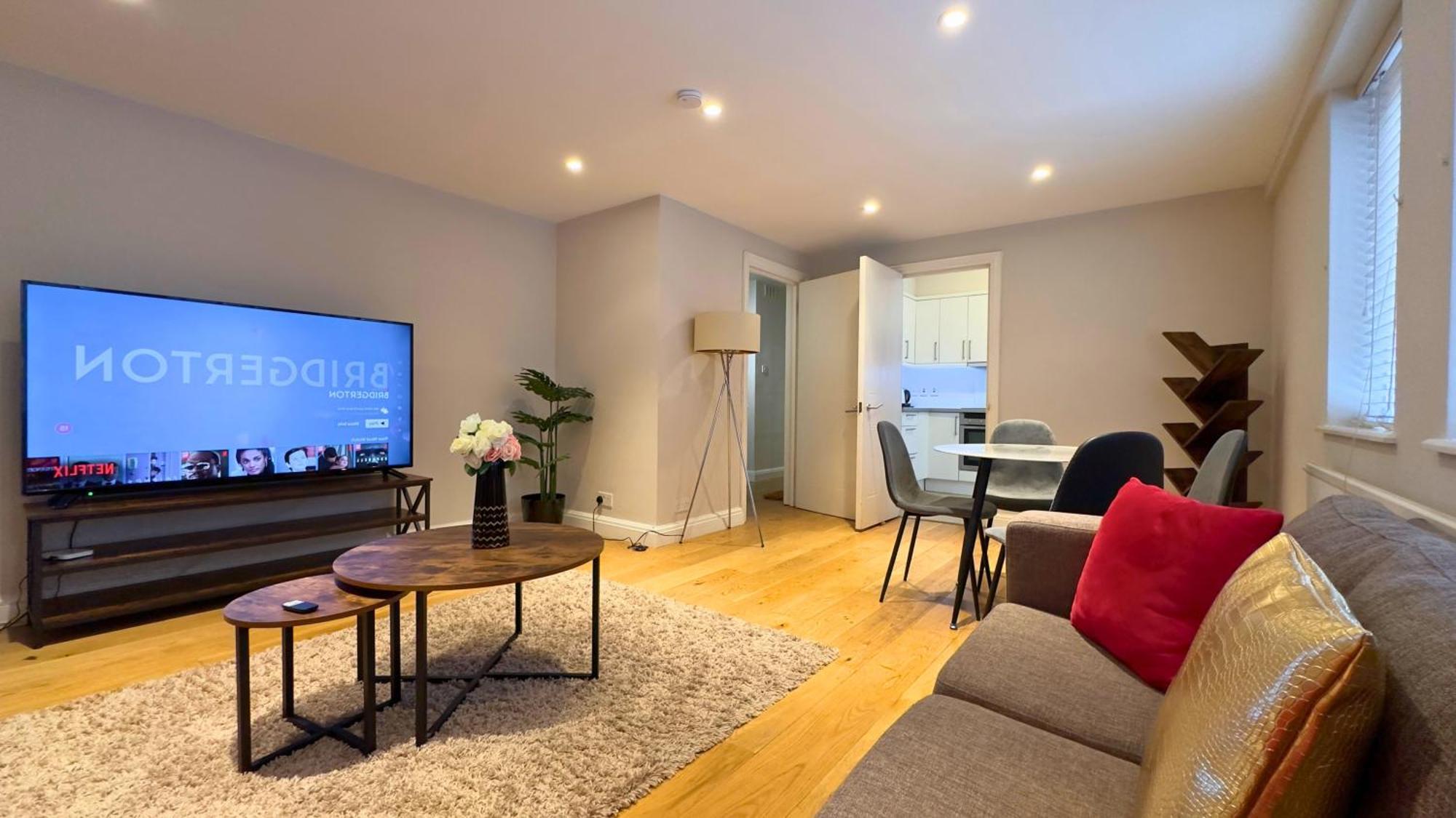 Kensington 2Bed Stucco Bright Large High Ceilings - Luxurylondonstays * Londres