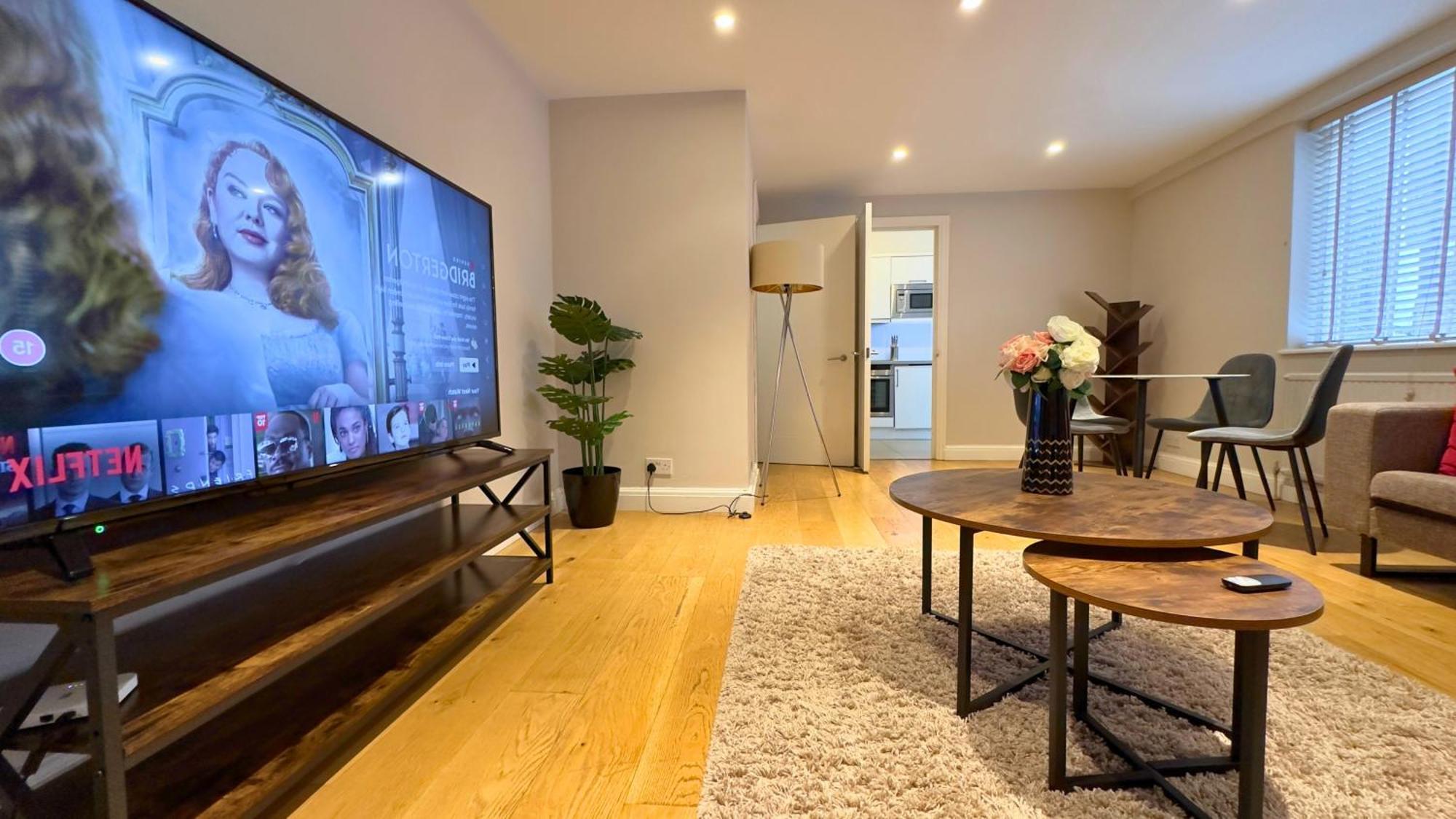 Apartamento Kensington 2Bed Stucco Bright Large High Ceilings - Luxurylondonstays
