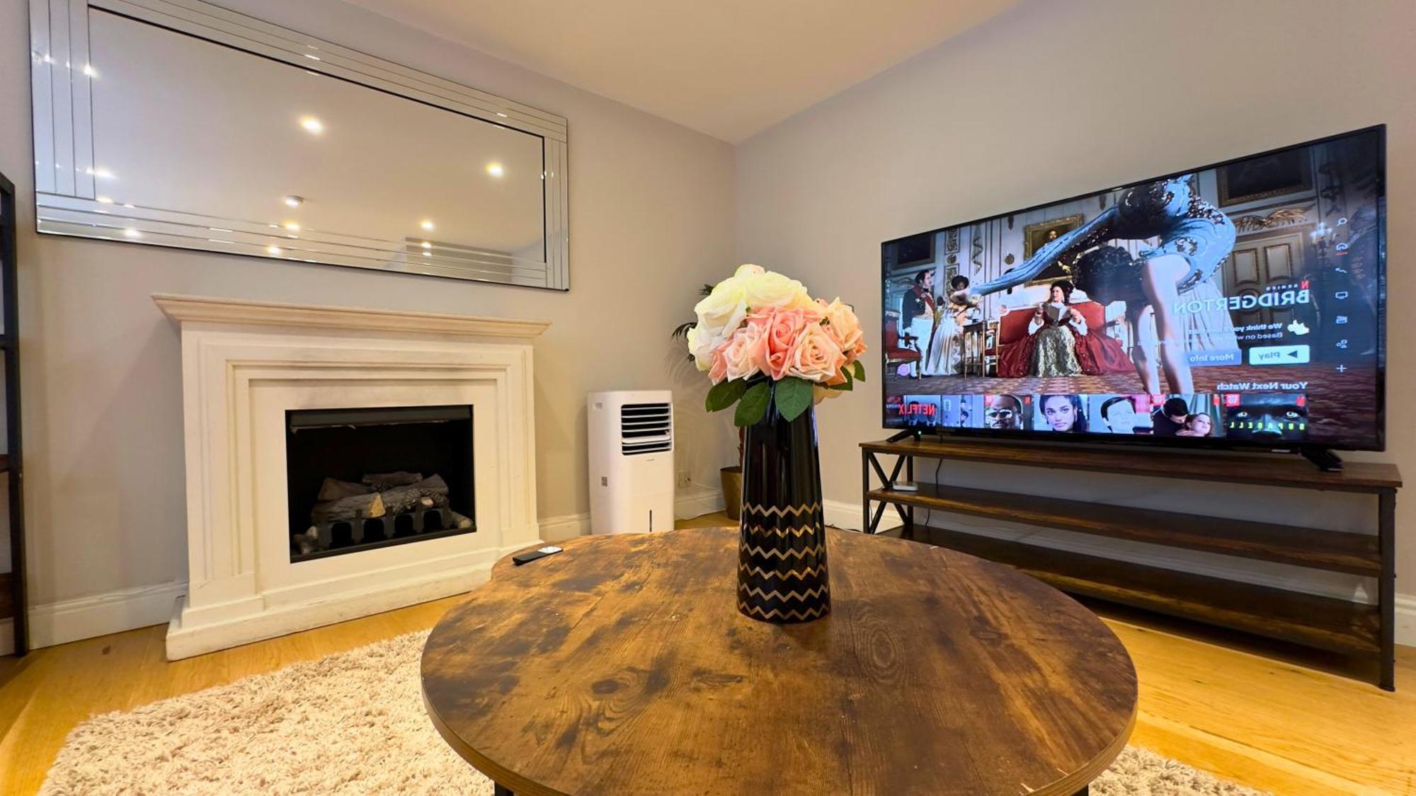 Kensington 2Bed Stucco Bright Large High Ceilings - Luxurylondonstays Londres