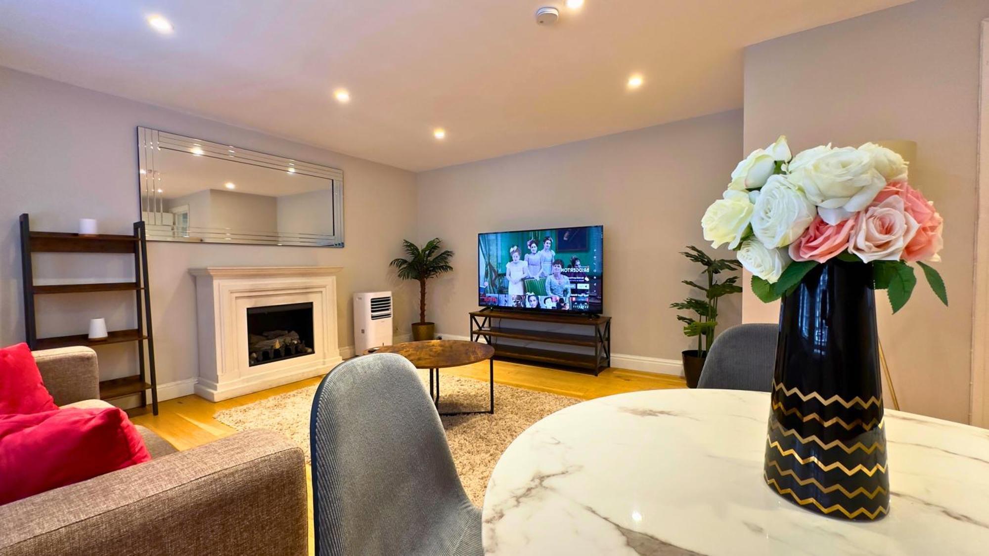Kensington 2Bed Stucco Bright Large High Ceilings - Luxurylondonstays * Londres