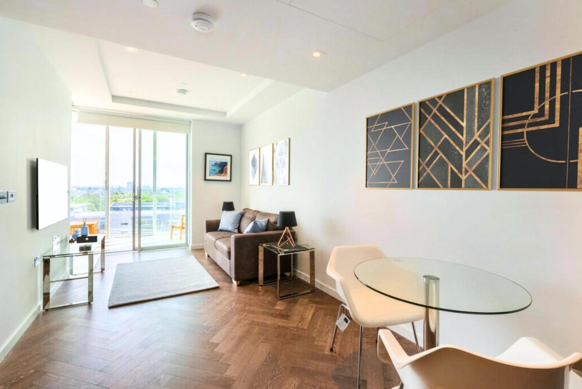 Battersea Power Station - Winter Garden Balcony & 1gb Wifi - Luxurylondonstays * Londres