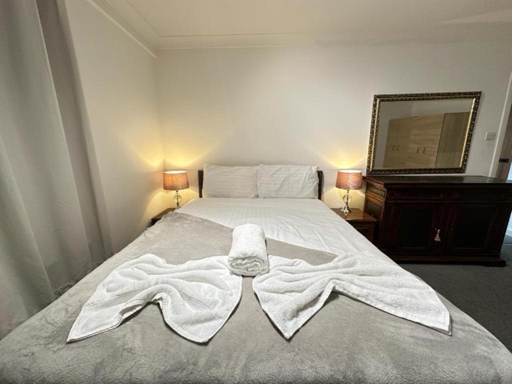 Two Bedroom Edgware Road Apartamento
