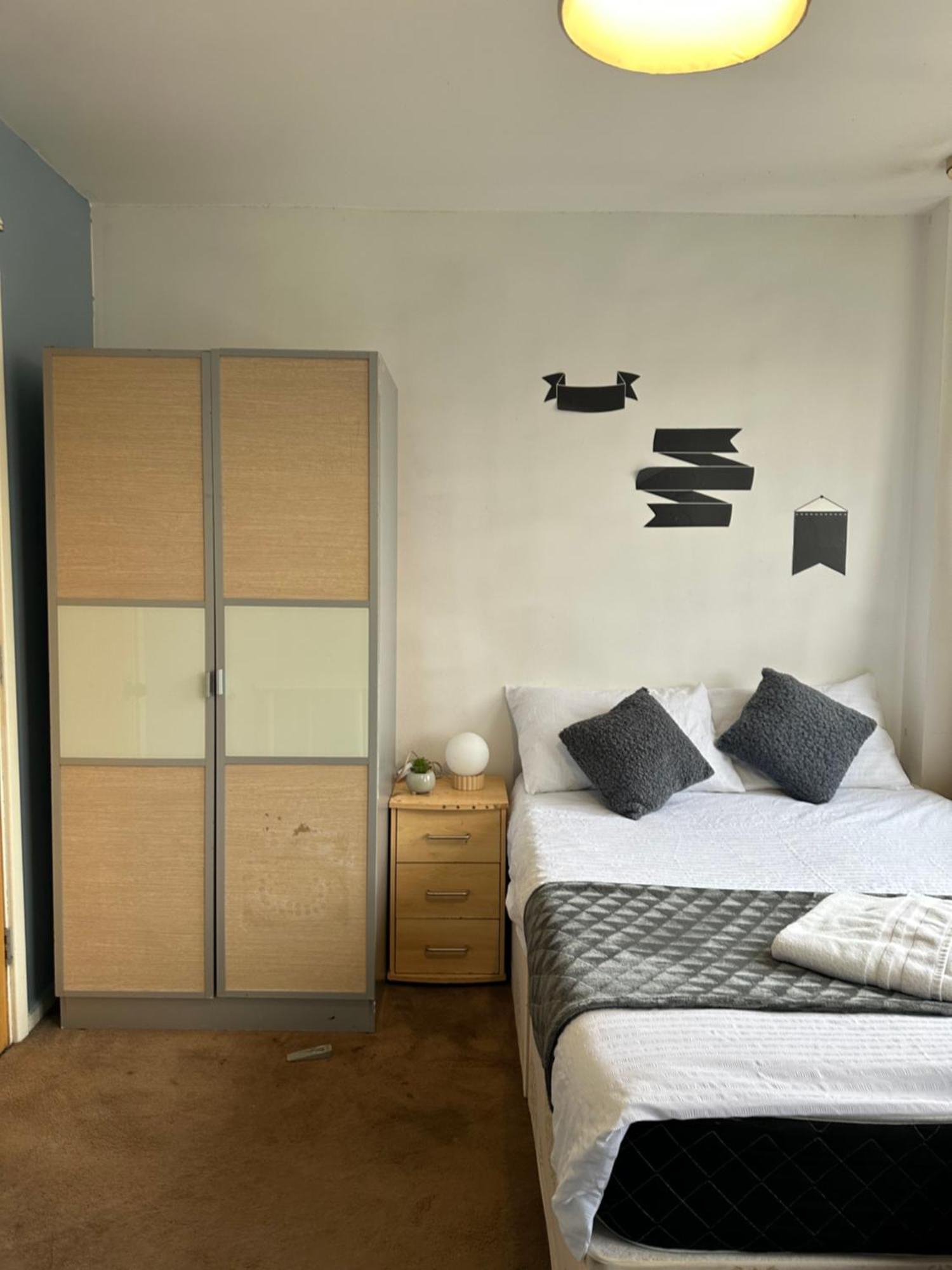 Habitación en casa particular Luxury In Central London!6 Bedroom With 2 Bath & Separate Wc!