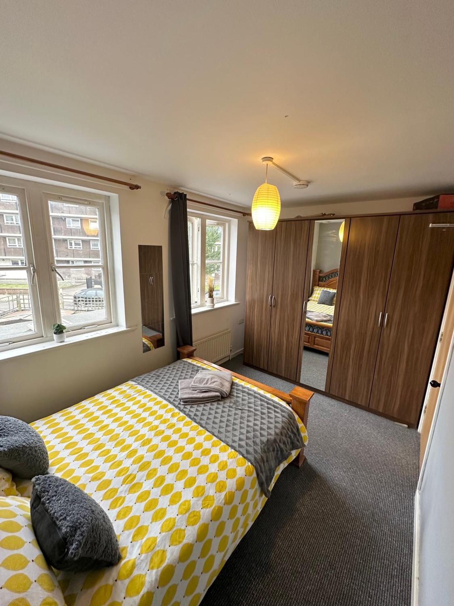 Luxury In Central London!6 Bedroom With 2 Bath & Separate Wc! Habitación en casa particular *