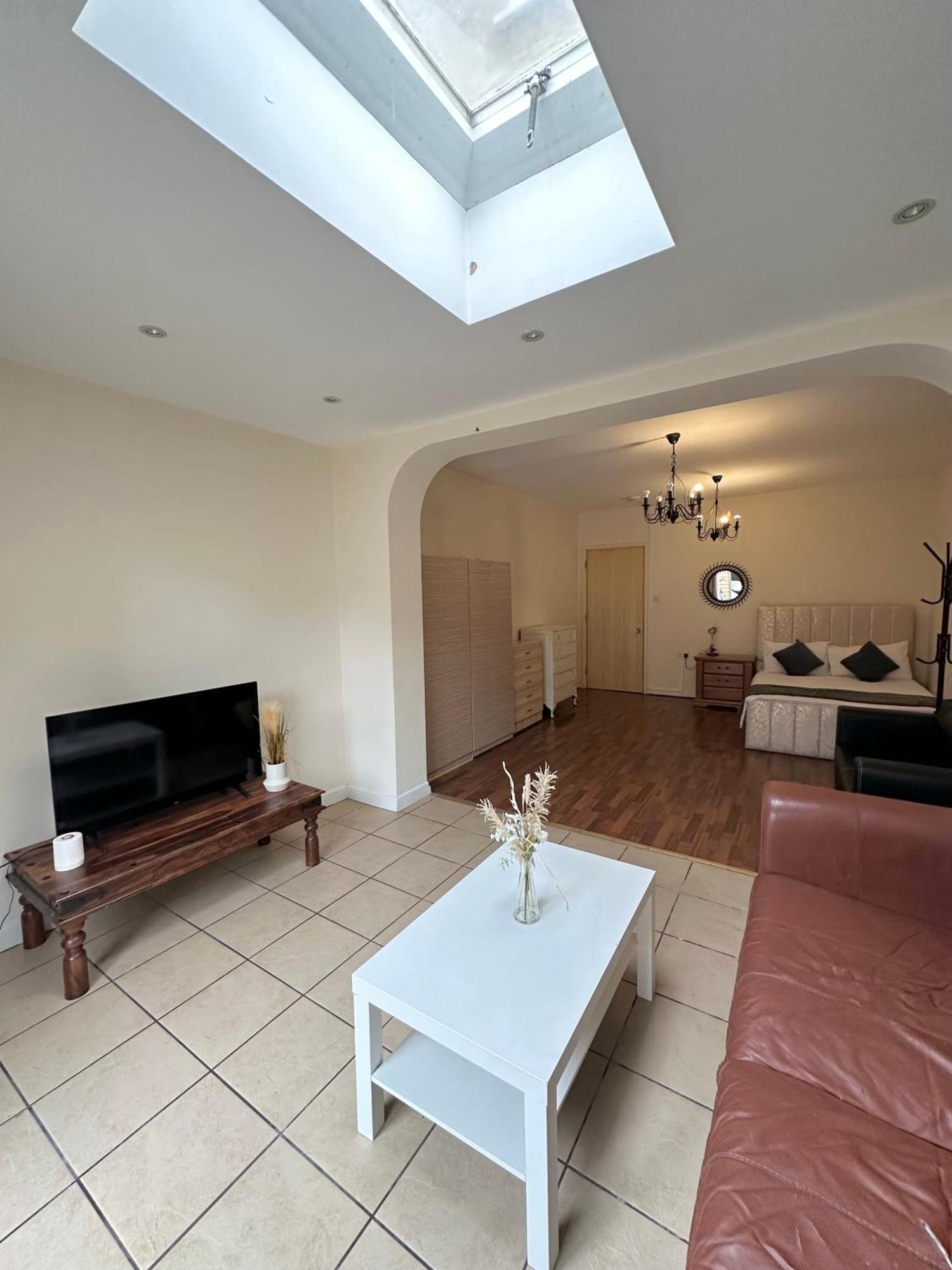Habitación en casa particular Luxury In Central London!6 Bedroom With 2 Bath & Separate Wc! *