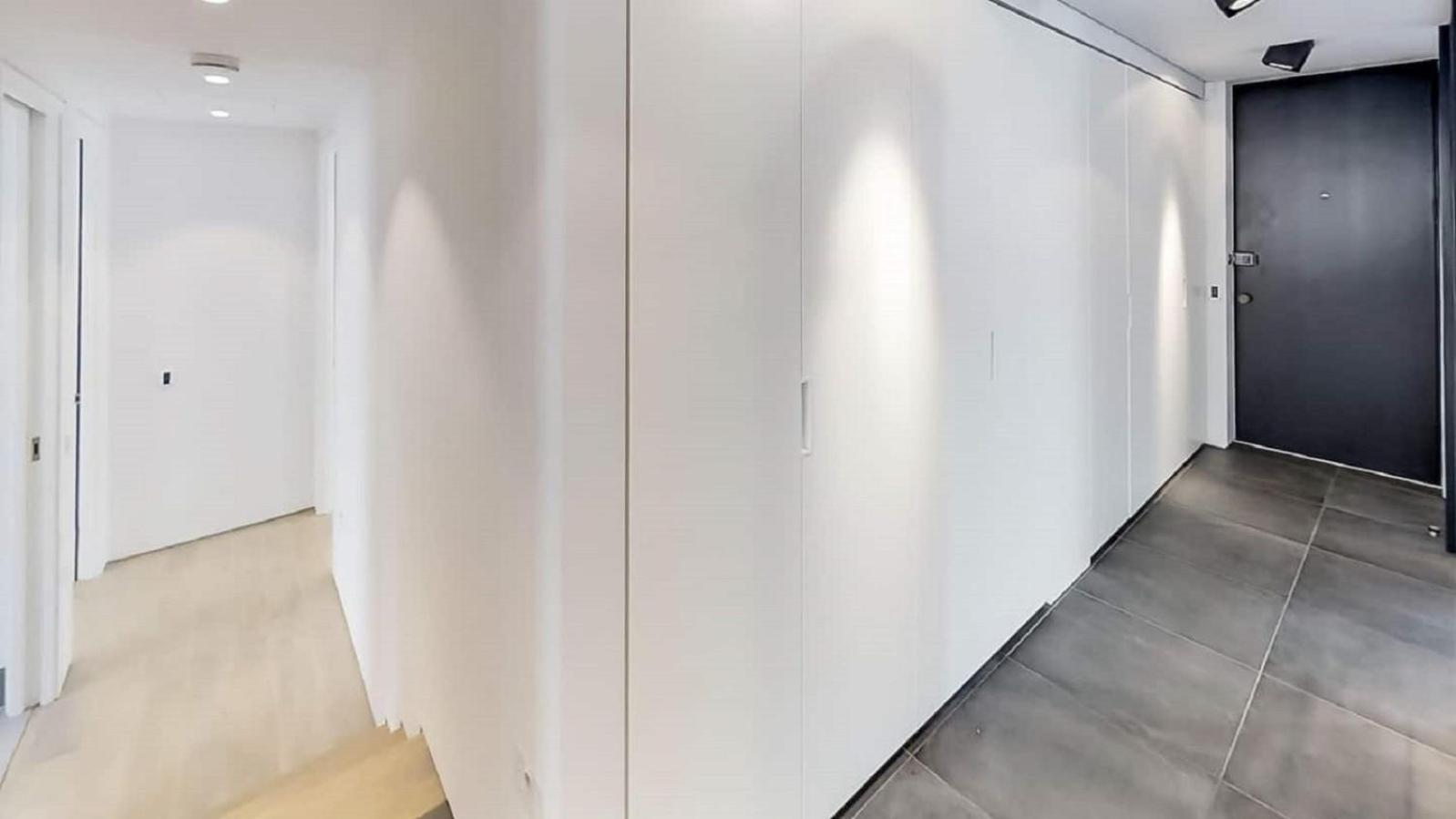Lovely 4 Bdr Free Parking Appartement *