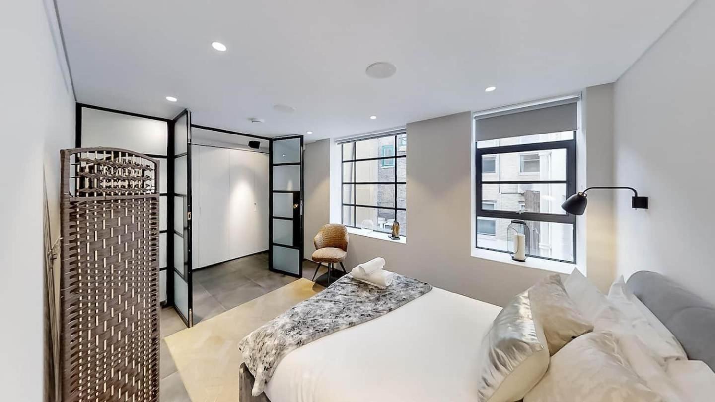 Lovely 4 Bdr Free Parking Appartement