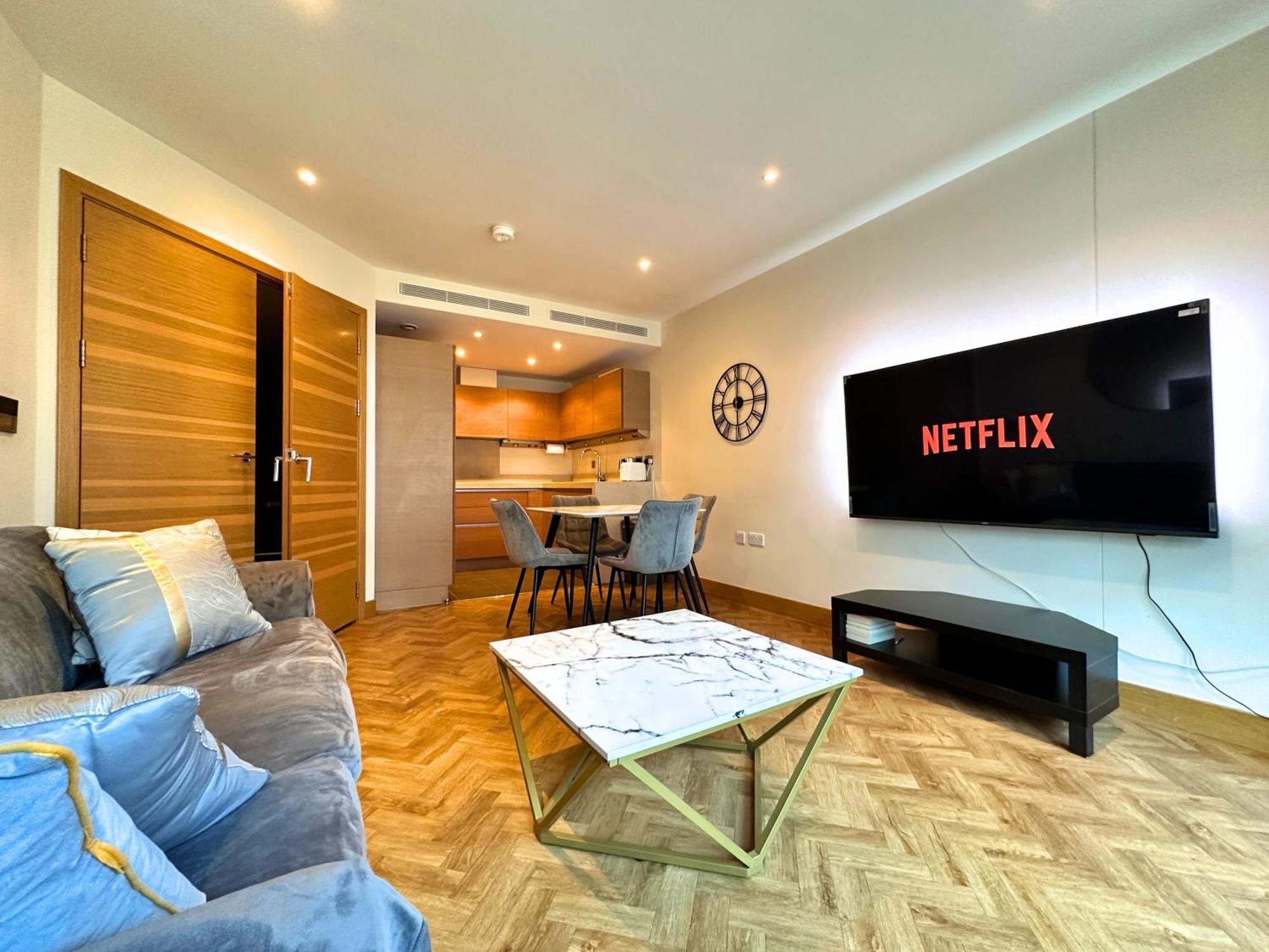 Apartamento Chelsea Bridge 2bed 2bath Balcony Fast Wifi - Luxurylondonstays Londres