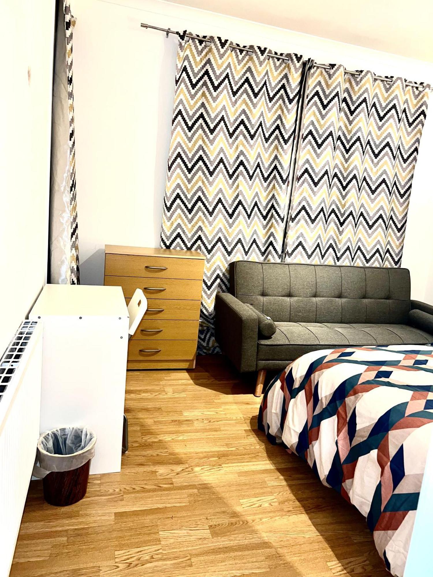 Spacious Double Near The City