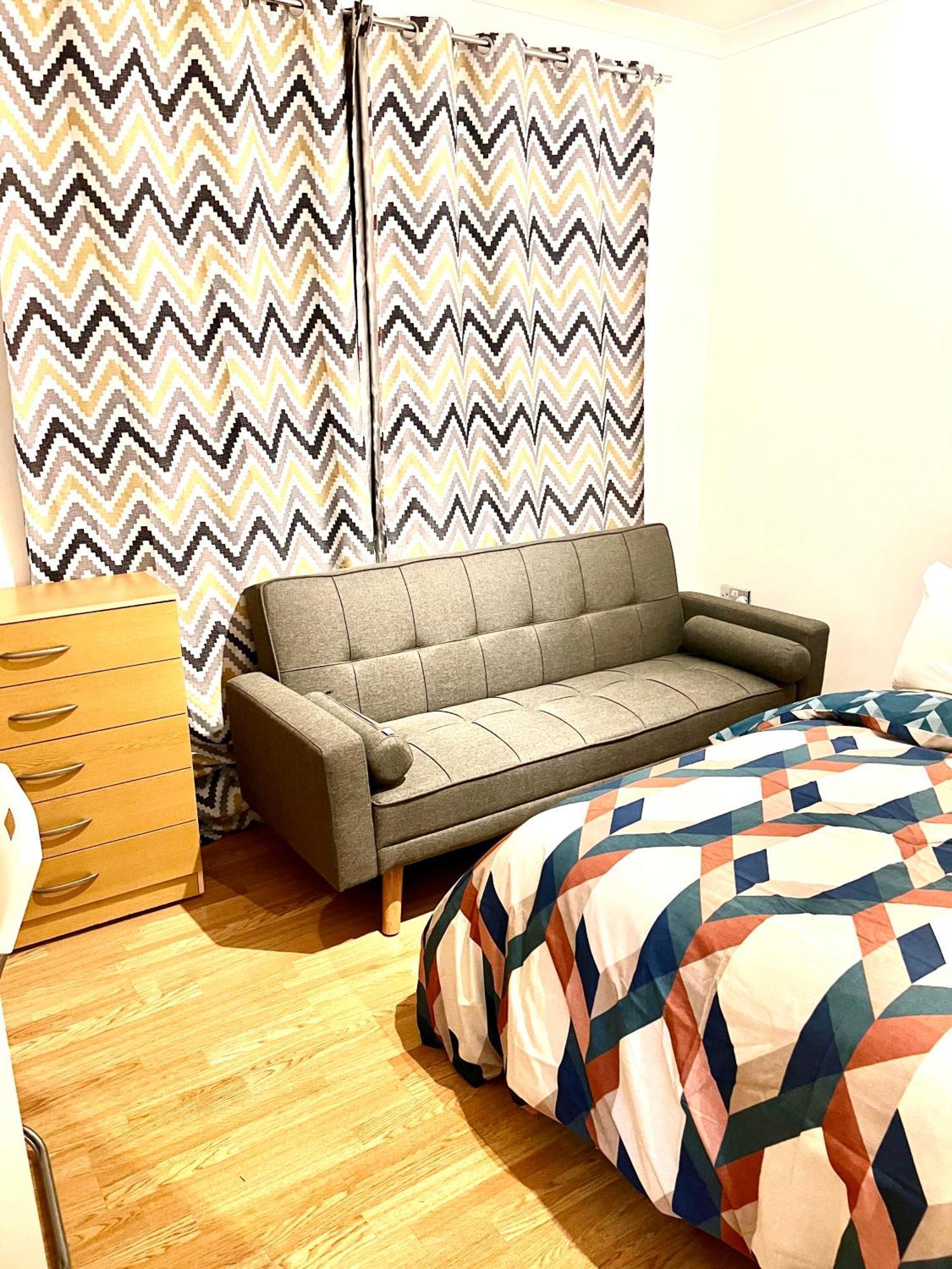 Spacious Double Near The City
