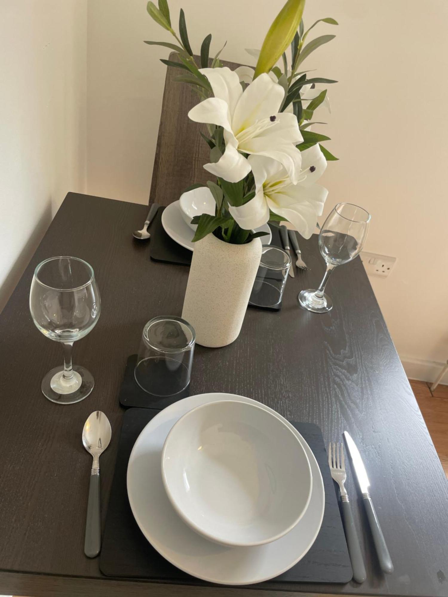 Flat With Private Patio In Stratford Apartamento *