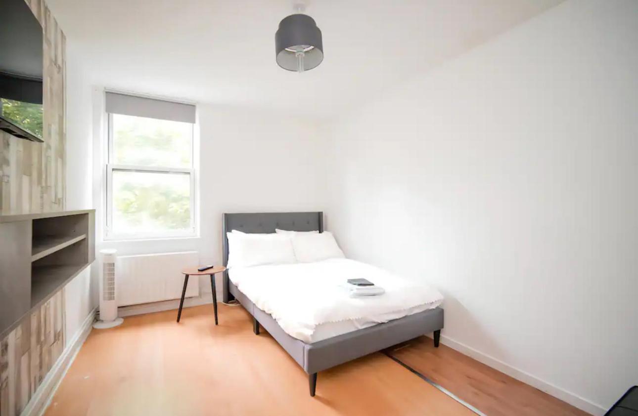 Lavish Finsbury Park 3 Mins Walk Retreat * Londres