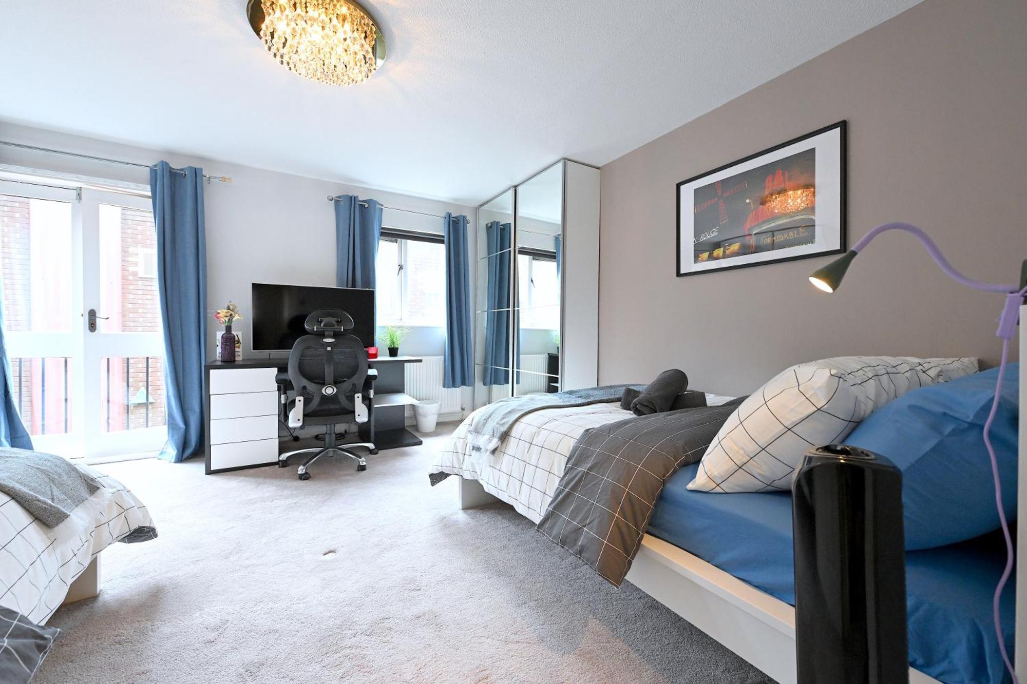 3 Bedroom House In Euston, Patio & Bbq * Londres