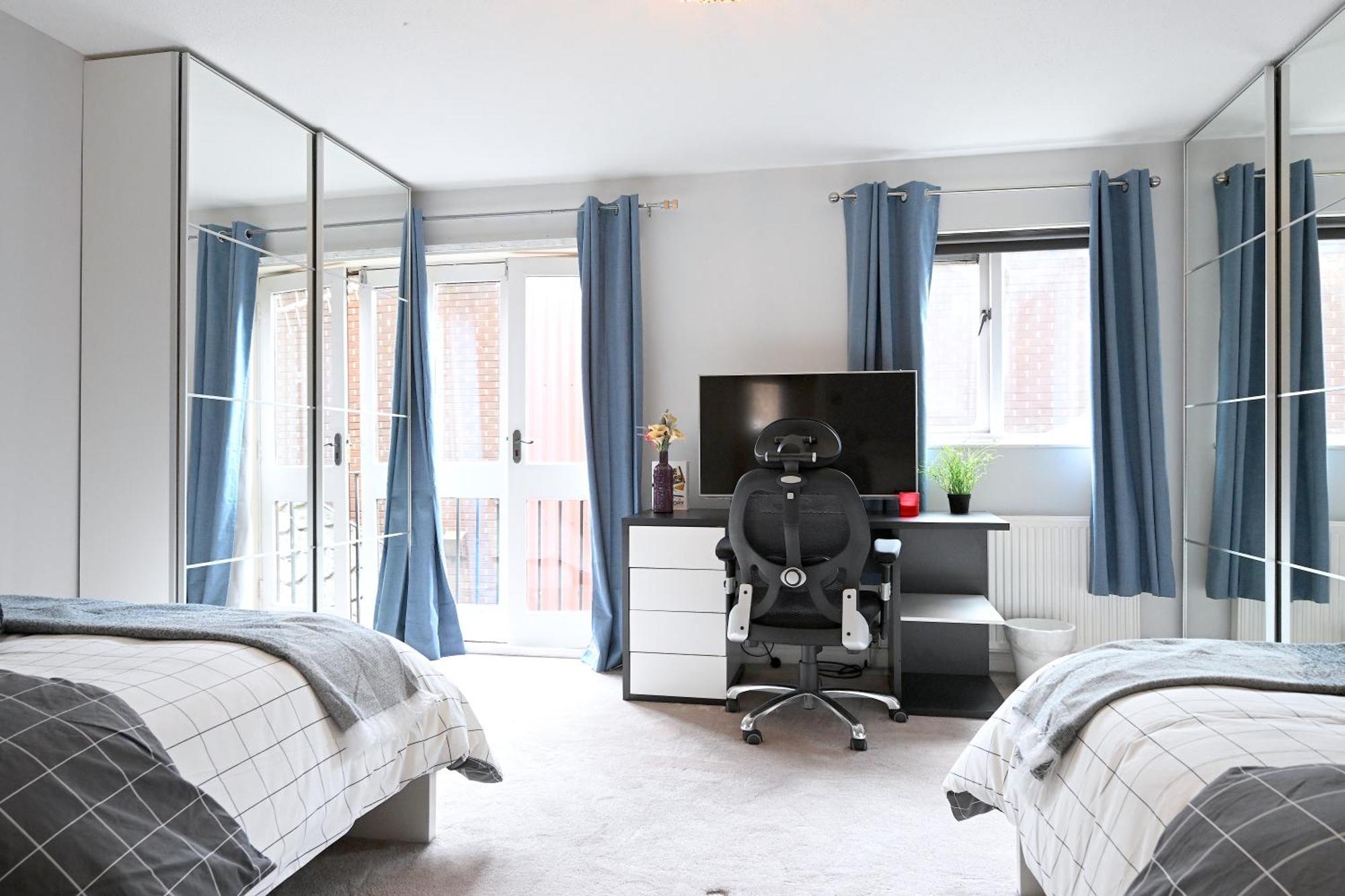 Holiday home 3 Bedroom House In Euston, Patio & Bbq London