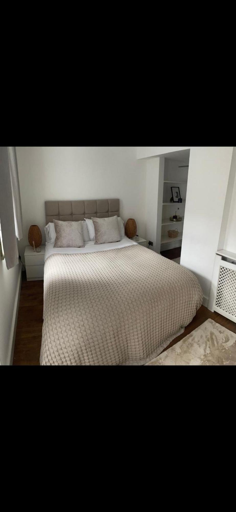 Gorgeous Flat Prime Location