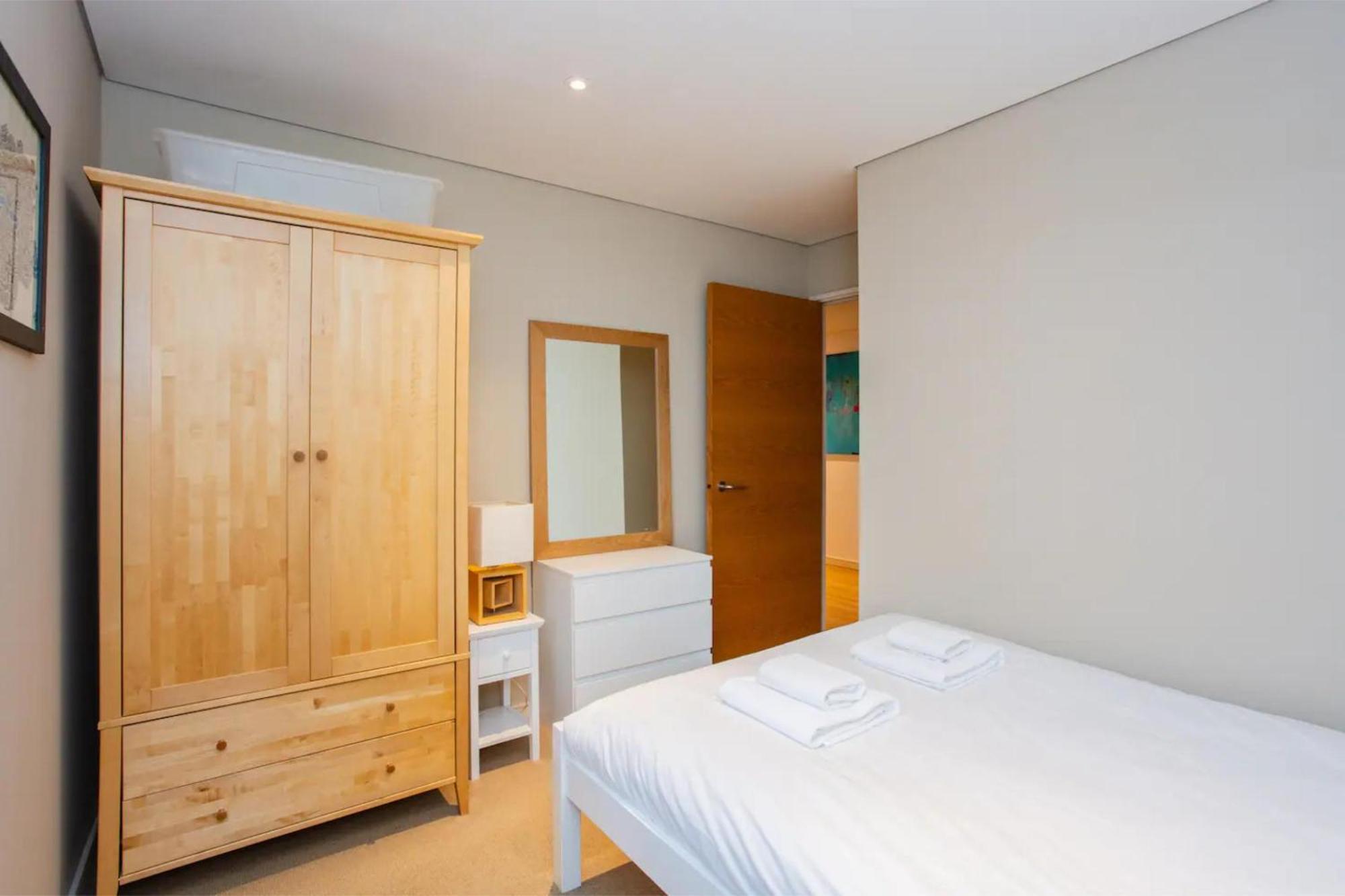 Modern 3 Bedroom In Paddington *