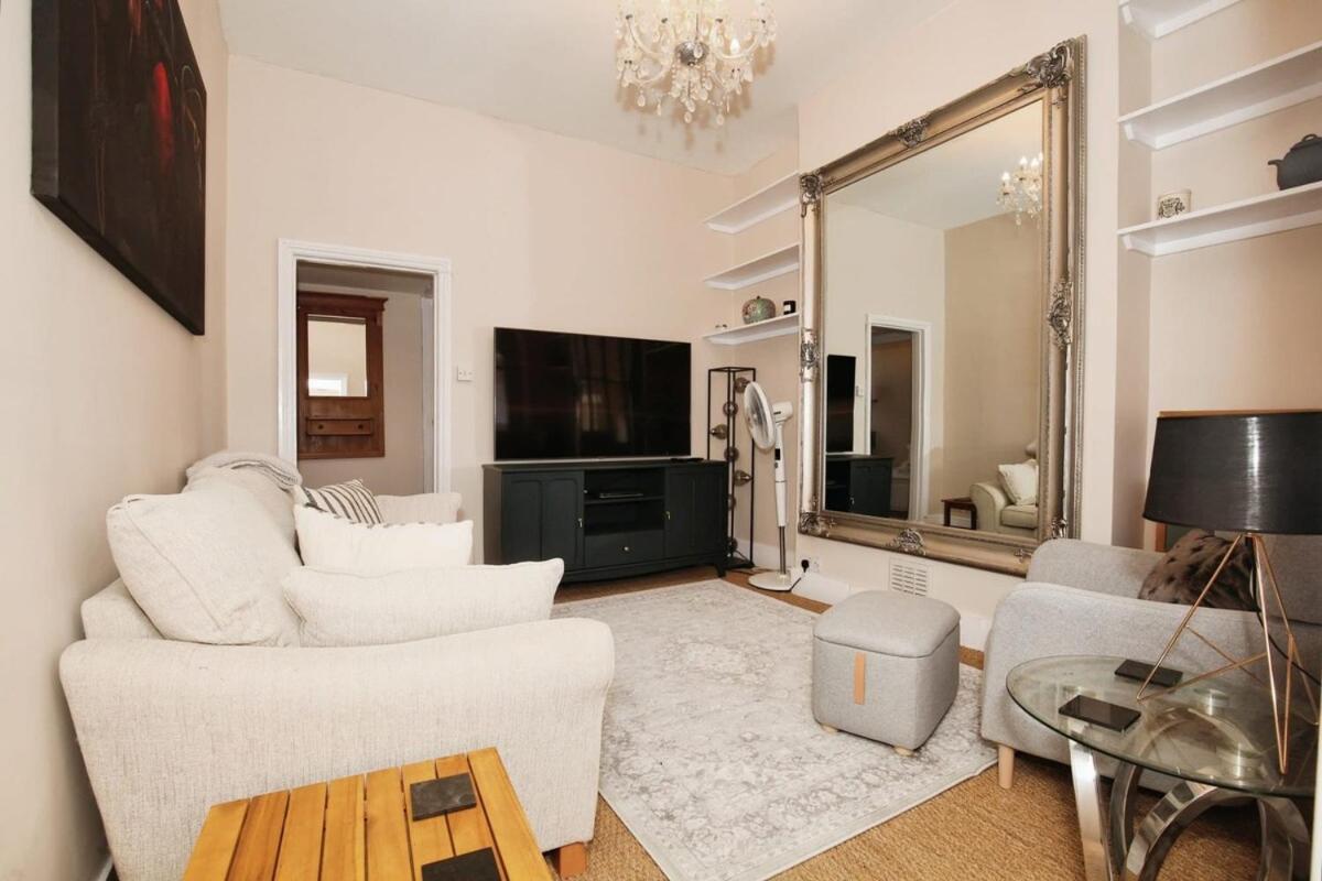 Appartement Cozy 2br Flat Sleeps 3
