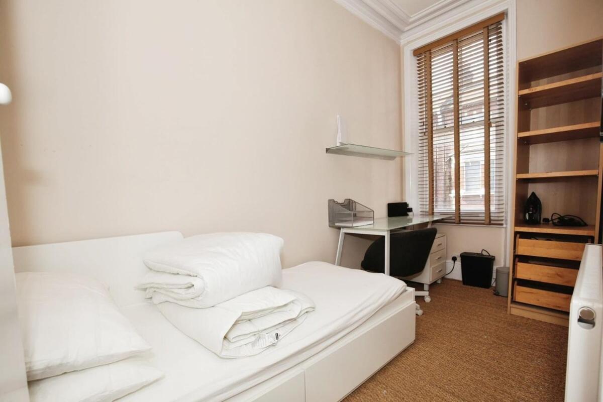 Appartement Cozy 2br Flat Sleeps 3 Londen