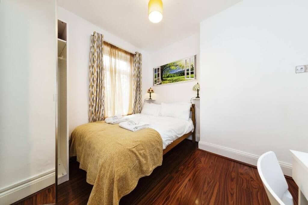 Your Chic 3br Comfort And Style In Casa de férias