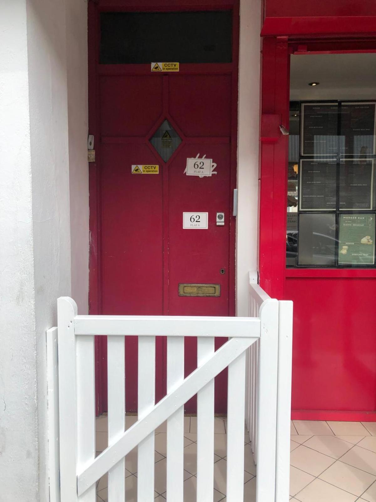 Comfy Private Bedrooms Across The Euston Station Guest house London