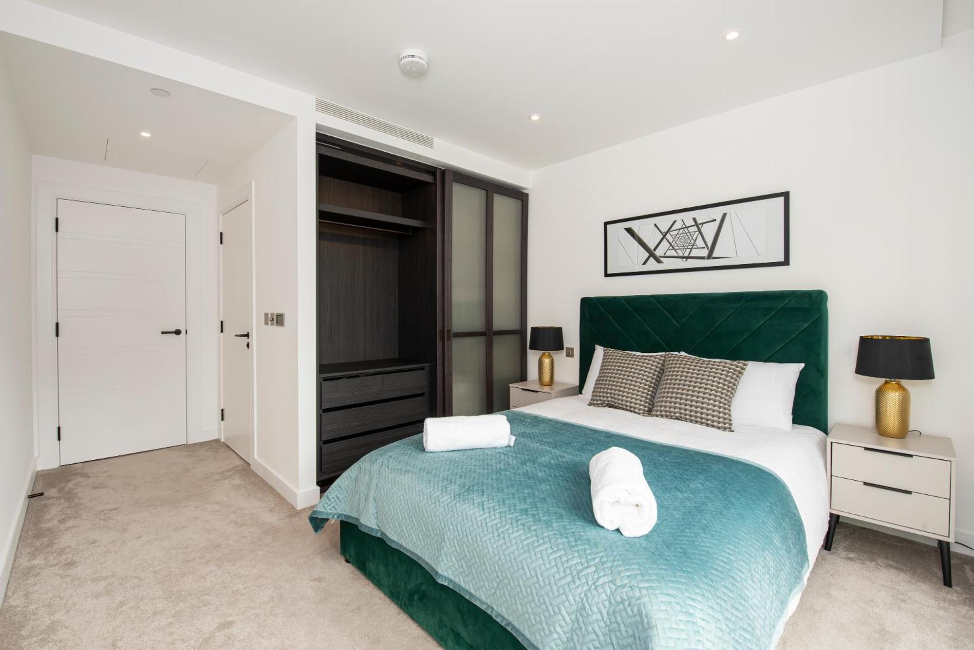 Battersea Power Station 2 Bed Close To Harrods Apartment