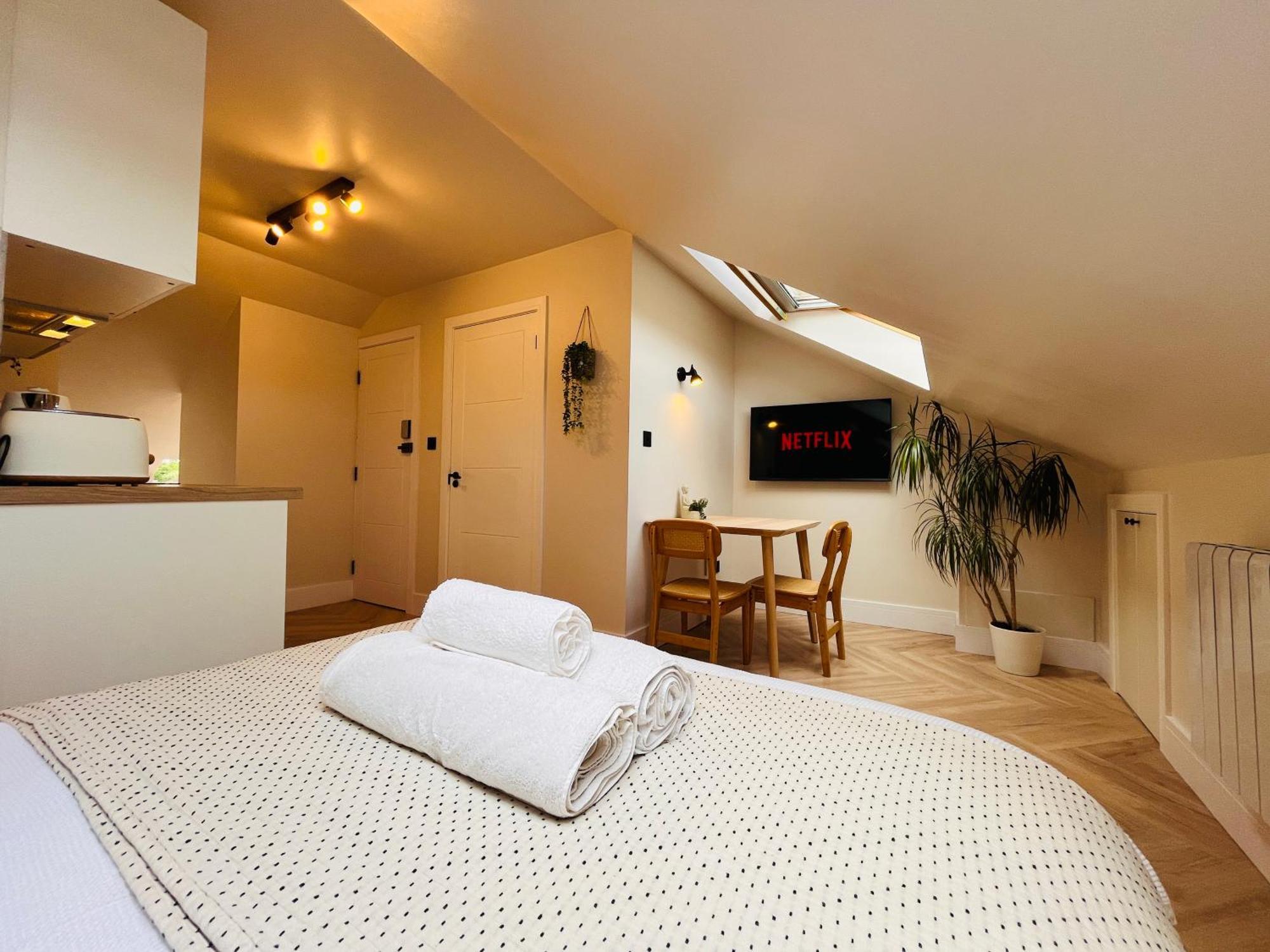 Séjour chez l'habitant The Nook Londons Swanky With Free Parking