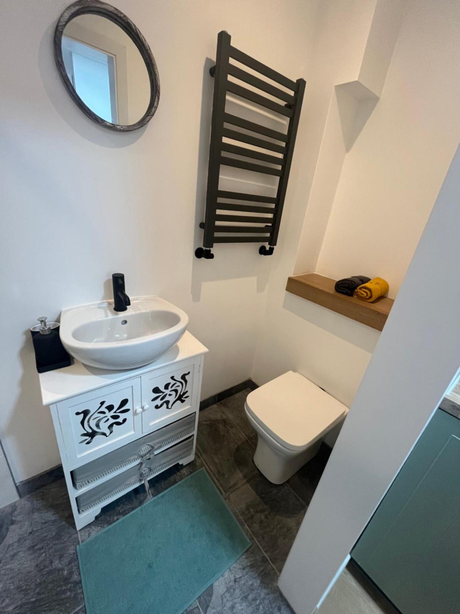 Teddington Little Gem Apartamento Londres