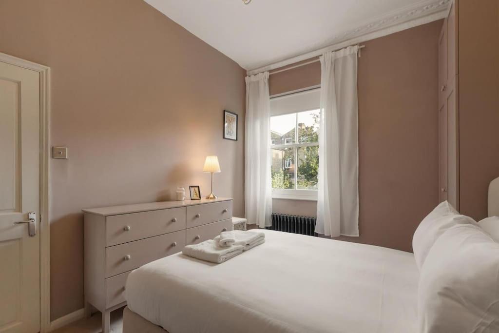 Newington Green, Beautiful 1 Bed Apartamento *