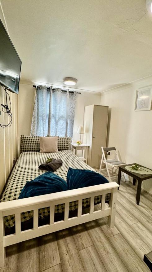Apartamento Flat Acton High Street *