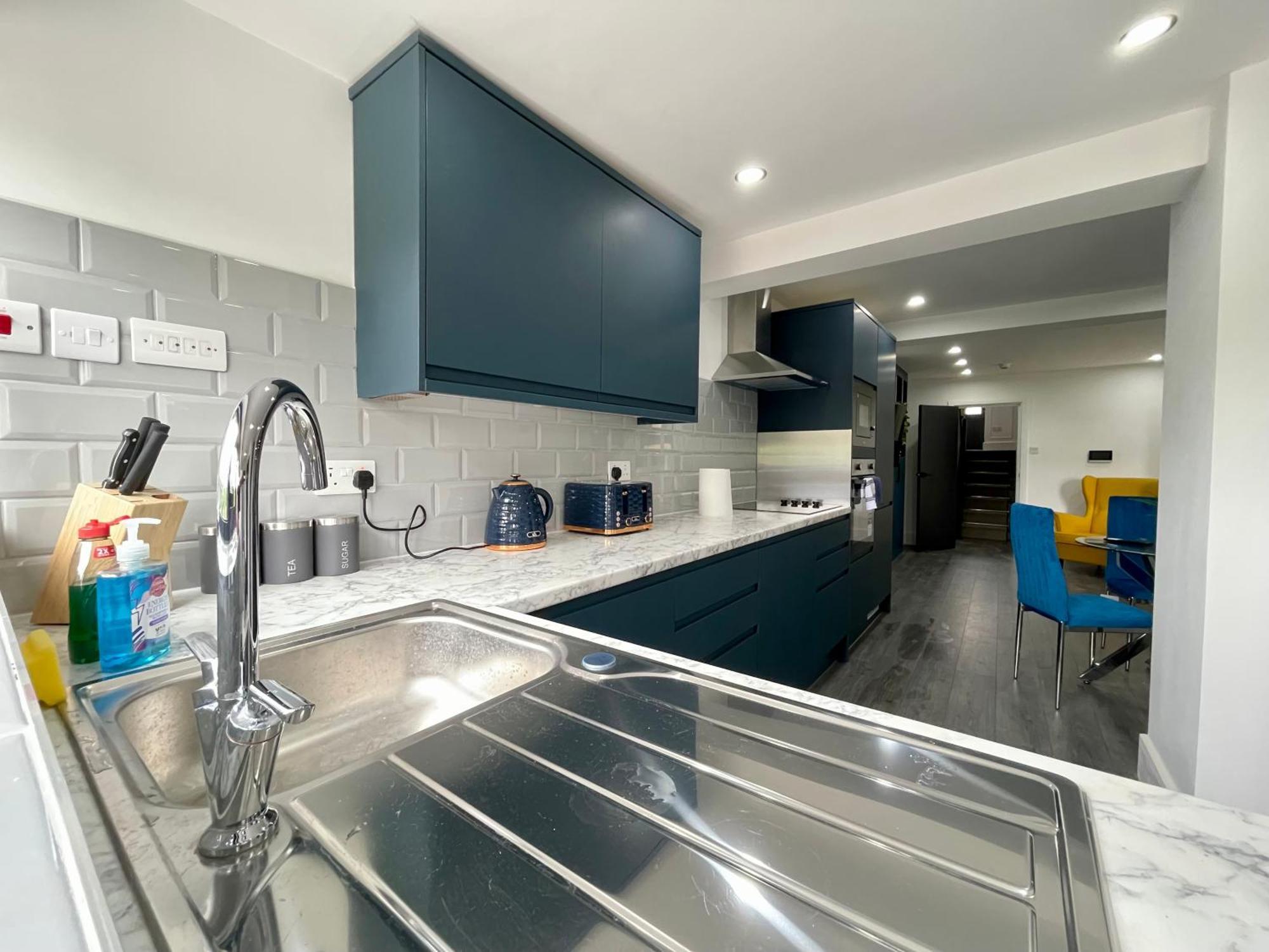 Luxury In Vibrant Area Londres