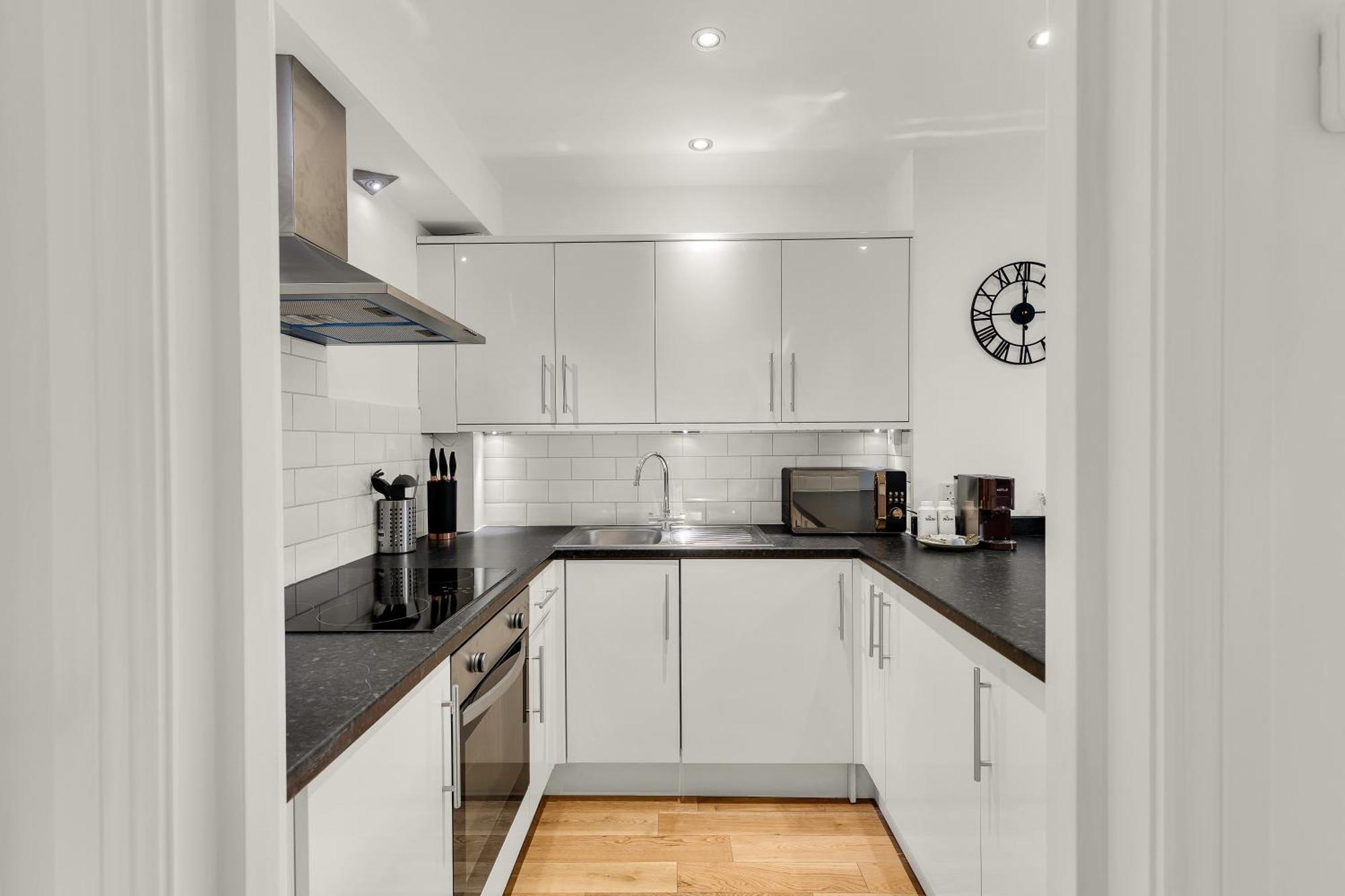 Contemporary Oasis In Paddington