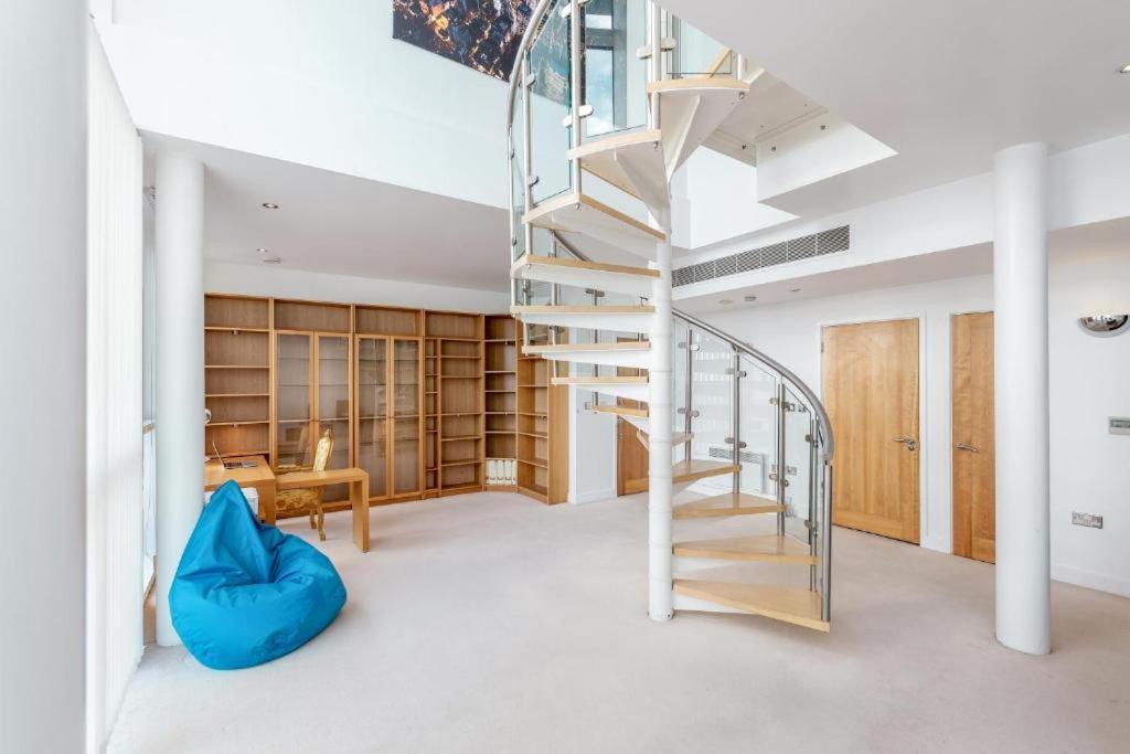 Apartment Docks Excel *